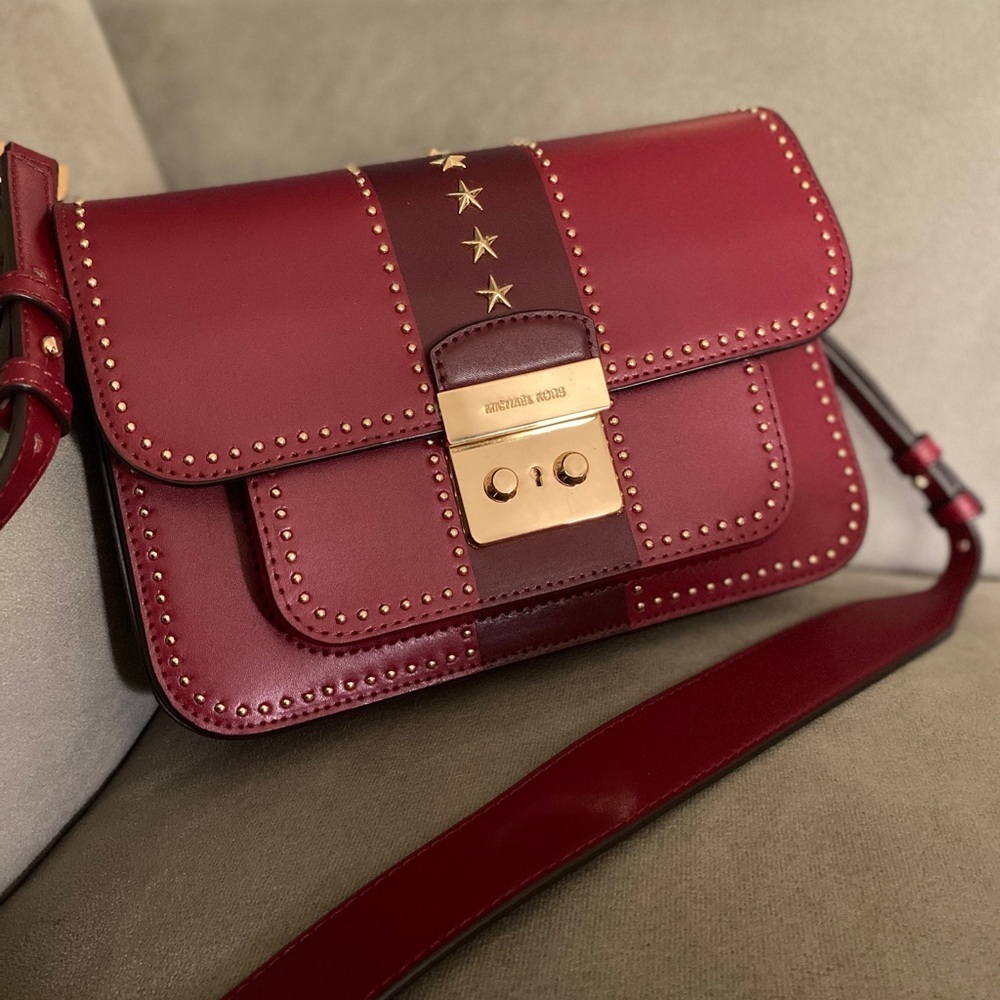 NWOT Michael Kors Sloan Editor Shoulder bag leather gold star studded bright red